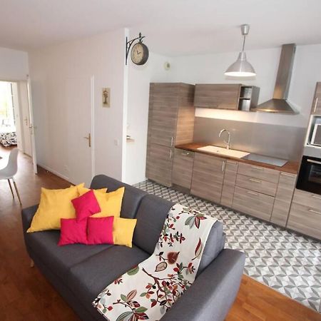 Sloan Square Apartment Bmyguest Serris Ngoại thất bức ảnh