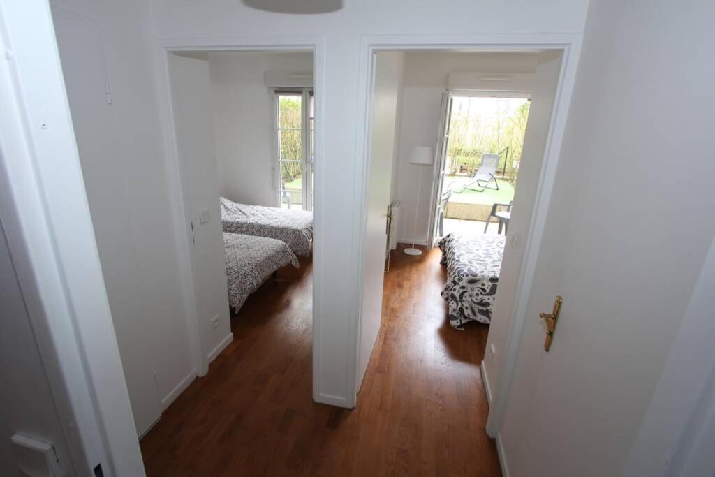 Sloan Square Apartment Bmyguest Serris Ngoại thất bức ảnh